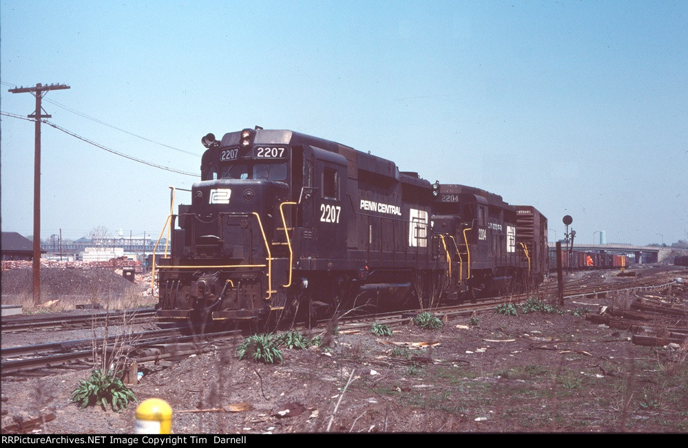 PC 2207, 2204 on freight PF-6